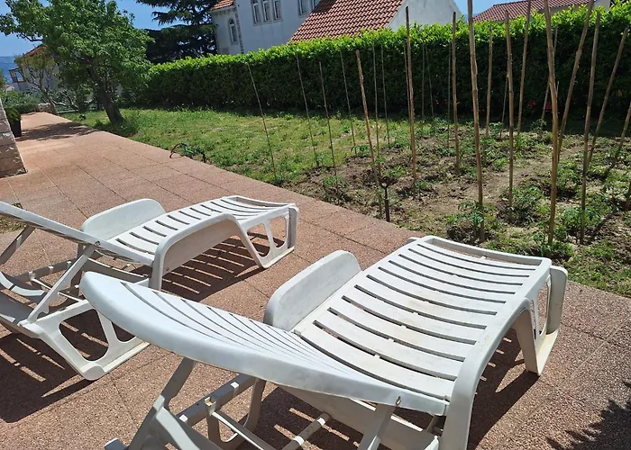 La2 Luxury Apartment Near Bacvice Beach